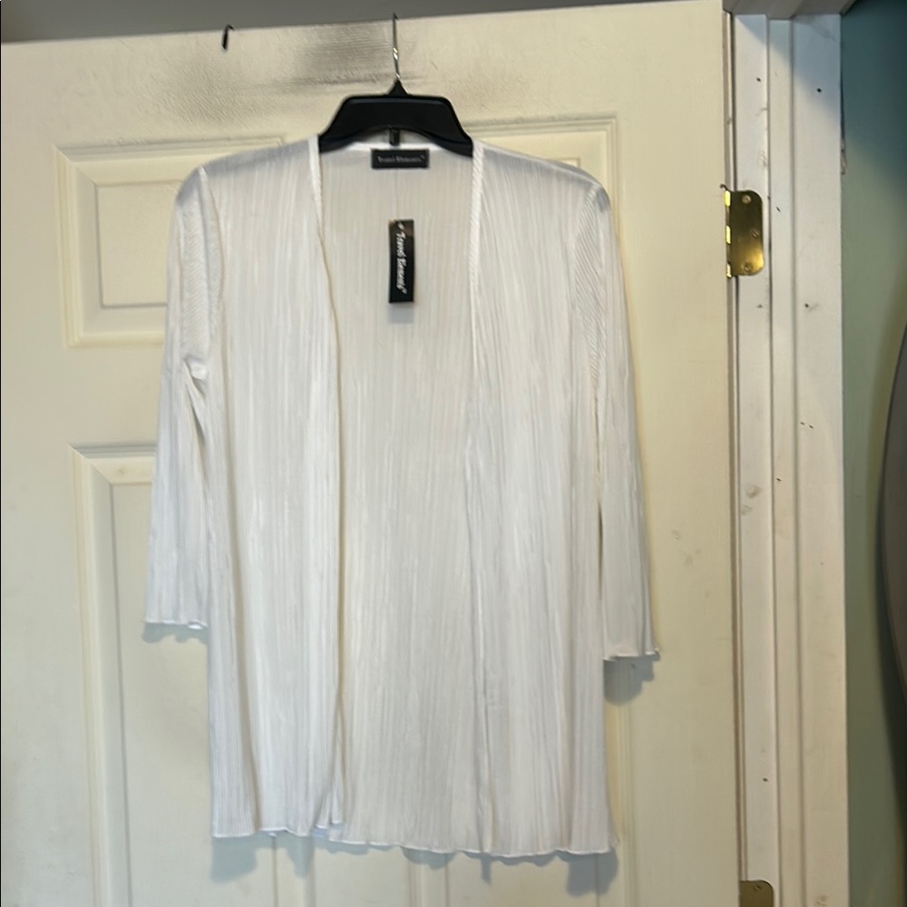 Travel Elements White Pleated Open Front Cardigan Size Medium